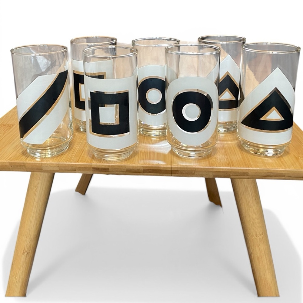 Set of 7 vintage Libbey glasses with geometric shapes, tumblers, MCM,squid games